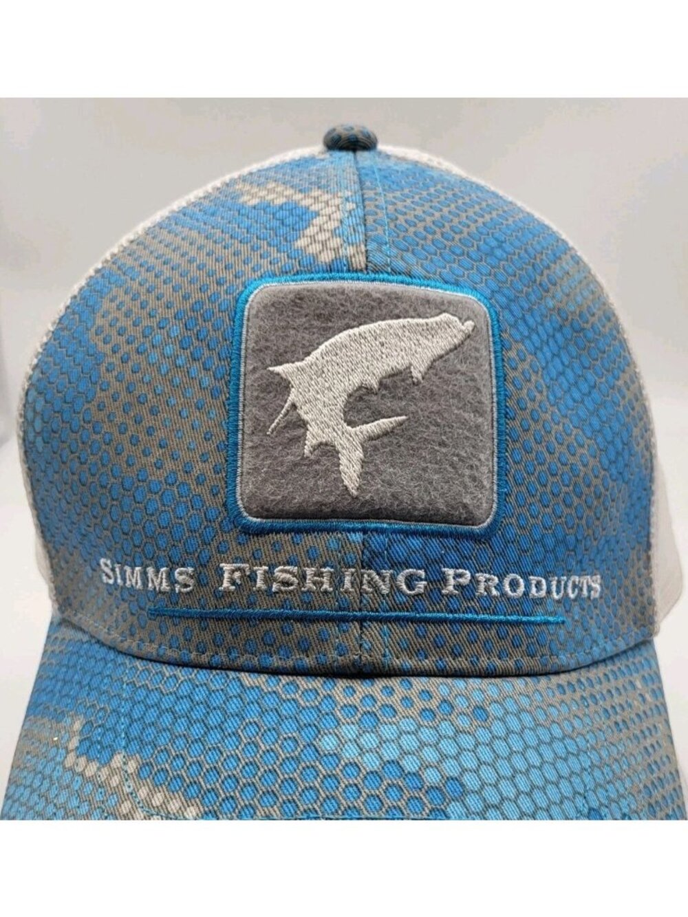 SIMMS Fly Fishing Trucker Cap Hat Blue Mens SnapBack Embroidered Mesh
